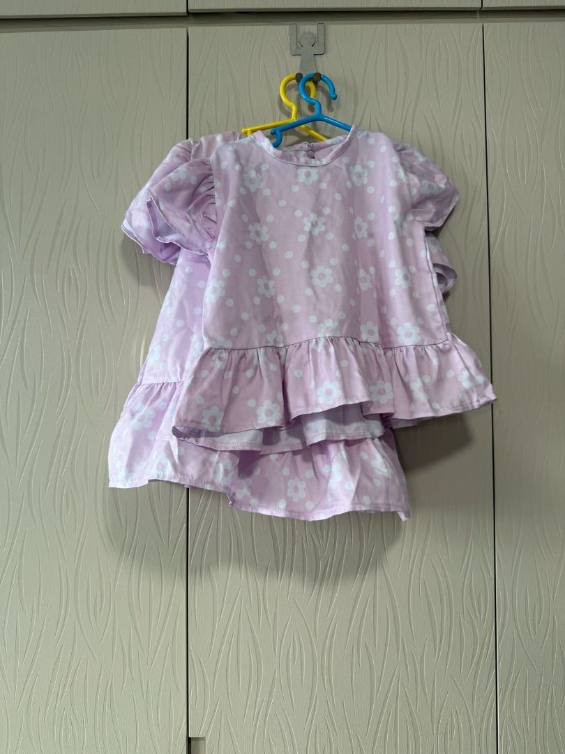 sisters set (Category: Babies & Kids Fashion) located in Singapore. Submitted by sallywawa (Listing ID 1410115291, Image 4). Description: .