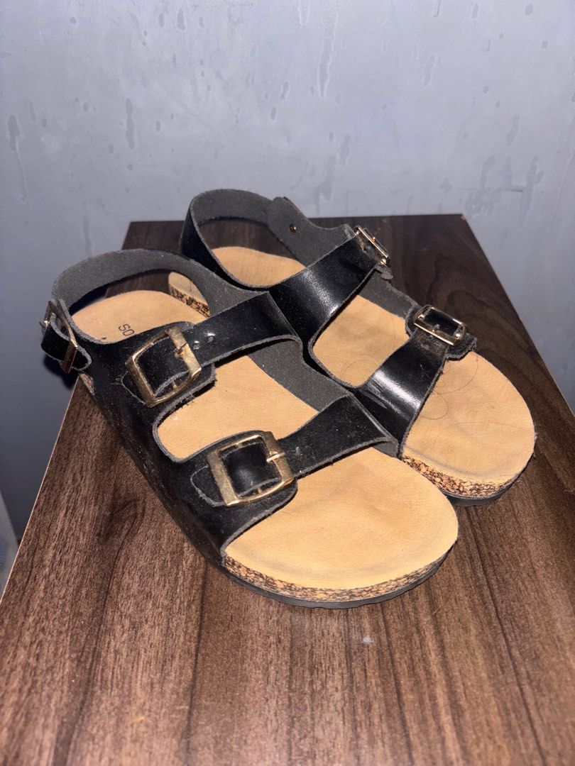 Sorores by figlia Black Sandals (Category: Flats & Sandals) located in Manila. Submitted by mitochondriaa (Listing ID 1410158580, Image 2). Description: Never been used .