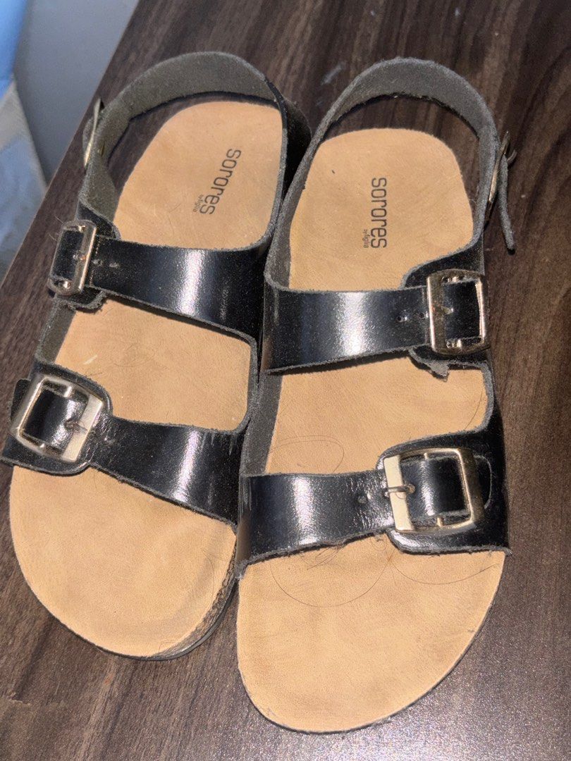 Sorores by figlia Black Sandals (Category: Flats & Sandals) located in Manila. Submitted by mitochondriaa (Listing ID 1410158580, Image 1). Description: Never been used .