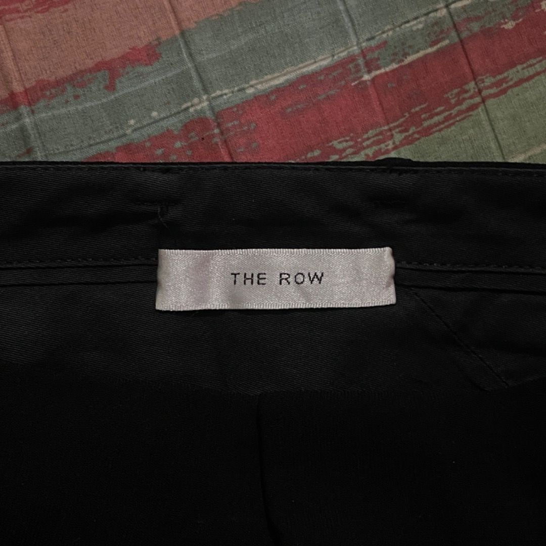 The Row Bermuda Shorts (Category: Luxury Apparel) located in Bacolod City. Submitted by cast.archives (Listing ID 1410172862, Image 3). Description: The Row Bermuda Shorts Authentic Tagged size: 38 Waistline: 28” to 30” Length: 22” Condition: Excellent Flaw: None.