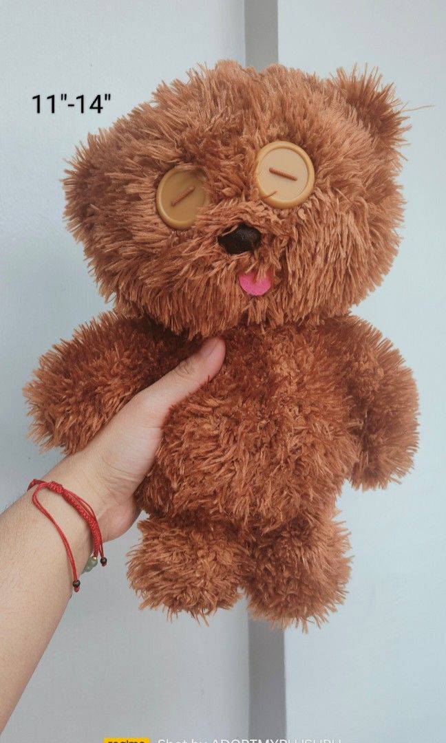 USJ | Tim (Minion Bob's Favorite Bear) (Category: Plushies & Soft Toys) located in Taguig. Submitted by adopt.my.plush.ph (Listing ID 1410036581, Image 2). Description: PLEASE READ MORE 👇👇👇👇 Tim (dark brown) - 300.00 *Whitehouse Leisure Tim (maple brown) - 300.00 *USJ Tim (tan) - 350.00 *USJ denim bow tie ‼️Photos have been uploaded for your reference. Kindly make sure to review them ALL before sending your inquiries. 𝄃𝄃𝄂𝄂𝄀𝄁𝄃𝄂𝄂𝄃 ILL