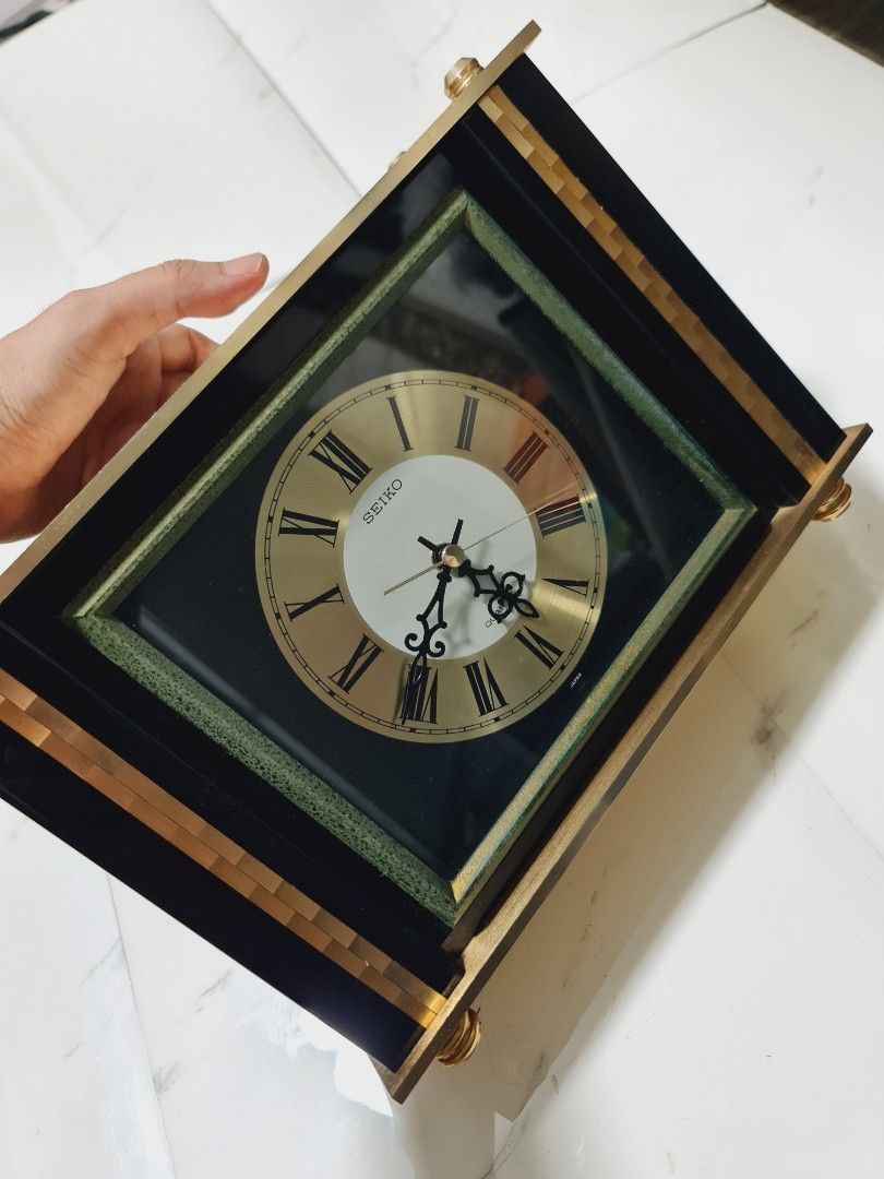 Vintage SEIKO Display Clock Original from Japan (Category: Clocks) located in Cavite. Submitted by csl_corner (Listing ID 1410040224, Image 3). Description: Vintage SEIKO Display Clock Original from Japan Japan Surplus Vintage collectible display table clock quiet sweeping movement 💯 Authentic Original ✨ uses 1x R14 or C size battery.