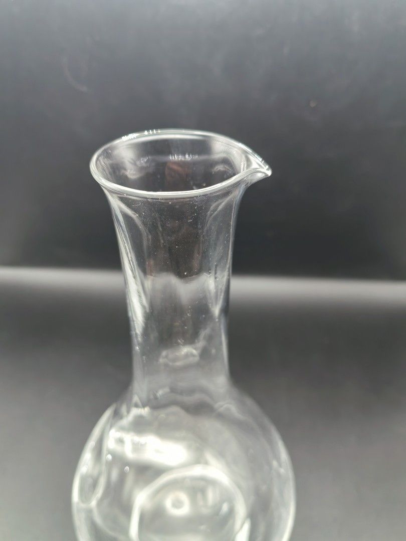 Wine Decanter with Ice Pocket (Category: Other Kitchenware & Tableware) located in Cebu City. Submitted by dudes_villanueva (Listing ID 1410014052, Image 2). Description: Wine Decanter with Ice Pocket Material: Glass 📌In good condition with light scratches. Diameter: 4 in Height: 8.75 in.