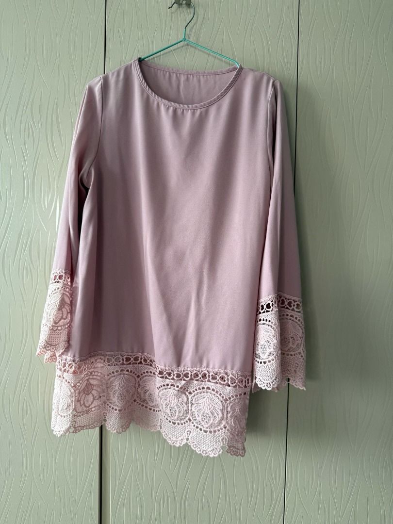 work tops (Category: Blouses) located in Singapore. Submitted by sallywawa (Listing ID 1410108852, Image 5). Description: .