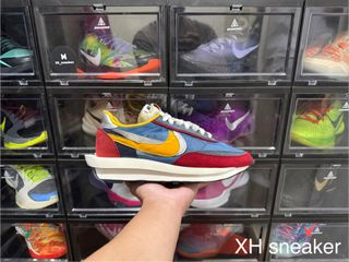 由 xh._.sneakers (刊登 ID 1410165509，圖片 1) 提交，位於 的 (類別：)，說明：。