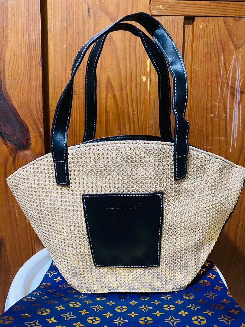 Yumi Shimamura basket bag, black (Category: Shoulder Bags) located in Baguio. Submitted by vanity_kimo (Listing ID 1410125715, Image 1). Description: 🍀TAL. BY YUMI 🍀BASKET BAG 🍀GOOD AS NEW 🍀missing sling strap . .