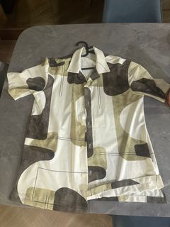 (Category: ) located in . Submitted by clothesclearinggg (Listing ID 1410154473, Image 1). Description: .