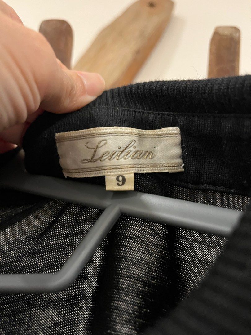 100%wool 原價台幣萬元日本專櫃leilian品牌羊毛蝙蝠袖慵懶針織衫, 她的時尚, 外套、夾克、大衣在旋轉拍賣