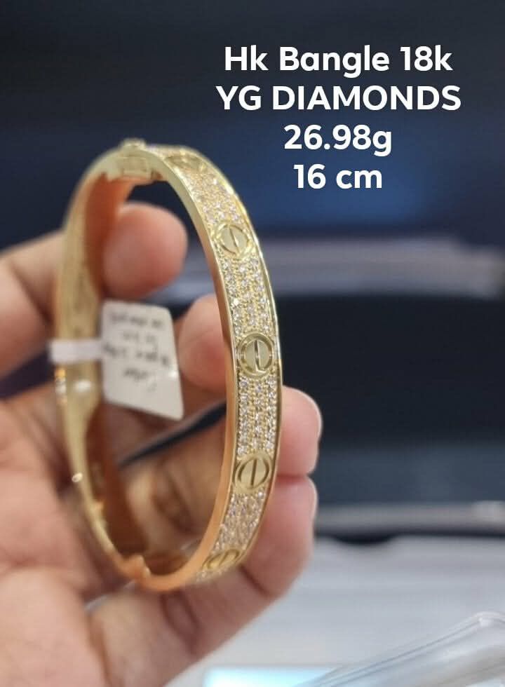 18K HK SETTING WG AND YG WITH DIAMOND (Category: Bracelets) located in Cavite. Submitted by vmccollection24 (Listing ID 1410261452, Image 2). Description: WE SHIP INTERNATIONAL/NATIONWIDE🚛✈️ CASH/LAYAWAY ACCEPTED! 💎 Invest your money wisely 💎 Habang tumatagal tumataas ang value 💎 Genuine,Pawnable/Nasasanla 💎BRANDNEW 💎 Cheaper than mall price!!! 💎 High Appraisal Value 💎 Good Investment 💎 Easy Liquidity 💎 Money Back quaranteed if proven F