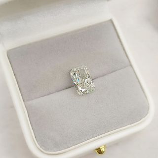 (Category: ) located in . Submitted by zigems (Listing ID 1410271411, Image 1). Description: .