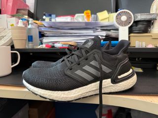 （分類：）位於 。 由 sneaker_holic 提交（商品編號 1410232454，圖片 1）。簡介： 。