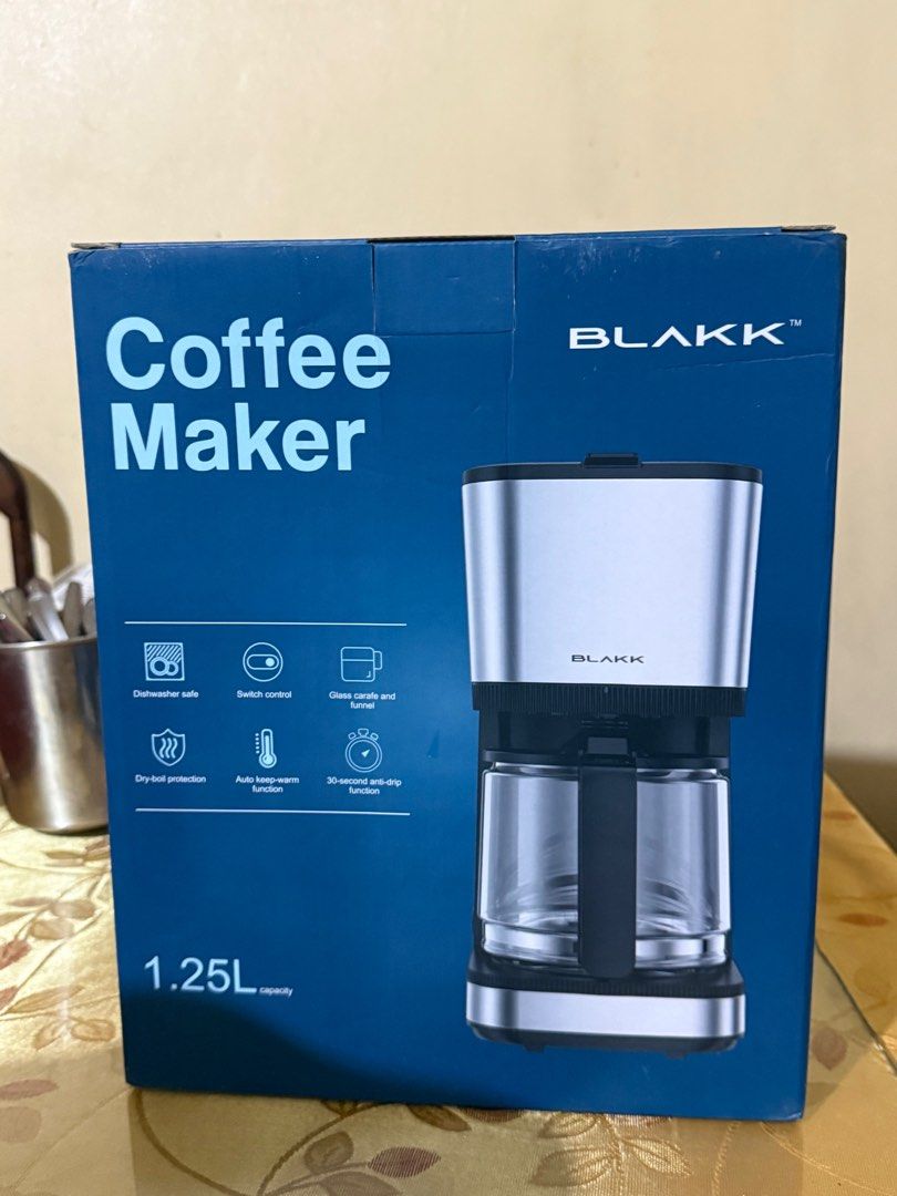 Blakk Coffee Maker 1.25L (Category: Coffee Machines & Makers) located in Pasay City. Submitted by mhelahpabon (Listing ID 1410186352, Image 2). Description: .
