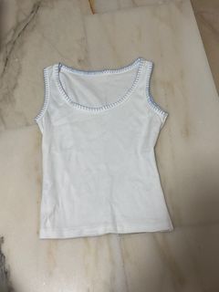 (Category: ) located in . Submitted by clothioning (Listing ID 1410342964, Image 1). Description: .