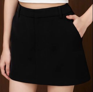 (Category: ) located in . Submitted by shoptarocloset (Listing ID 1410216166, Image 1). Description: .
