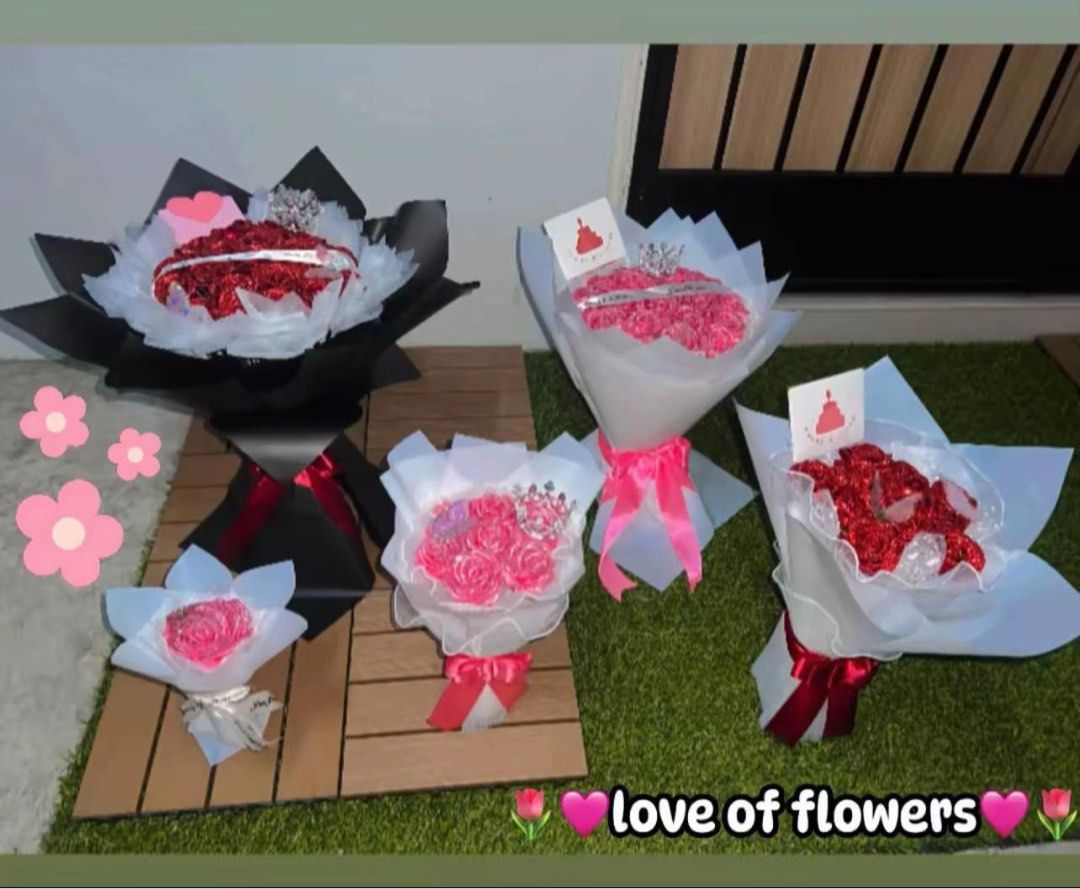 Bouquets (Category: Flowers & Bouquets) located in Singapore. Submitted by freshdroppicks (Listing ID 1410198166, Image 9). Description: 🌹✨ Sparkle with Love — Handcrafted Glitter Rose Bouquets Every delicate red and pink rose is painstakingly handcrafted and dusted with shimmering glitter, creating a timeless keepsake that captures your sweetest moments. 🎀 Choose your perfect bouquet in classic red or soft pink — made just for you! 📦 Free del