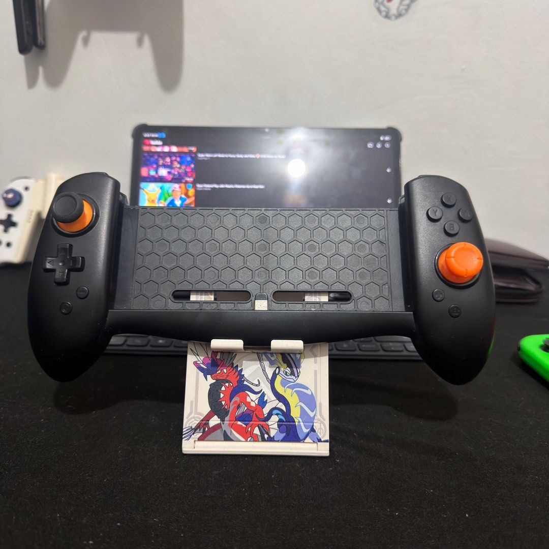 Dobe controller for nintendo switch v1 v2 (Category: Controllers) located in Valenzuela. Submitted by gearpandaph (Listing ID 1410280966, Image 1). Description: Dobe controller for nintendo switch v1 v2 Original price 2200 Selling price 1000.
