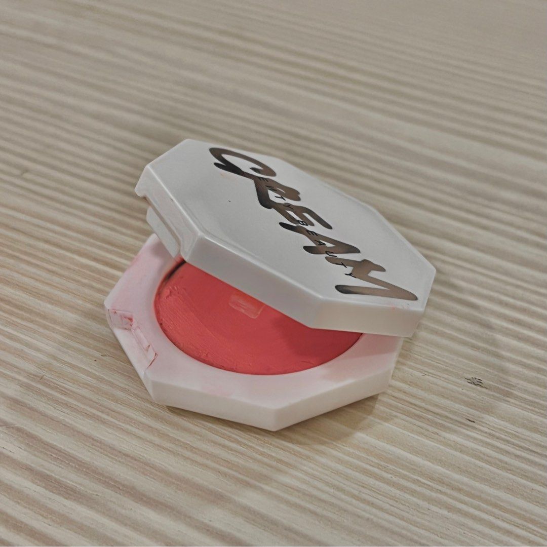 Fenty Beauty Cheeks Out Freestyle Cream Blush - Strawberry Drip, Beauty ...