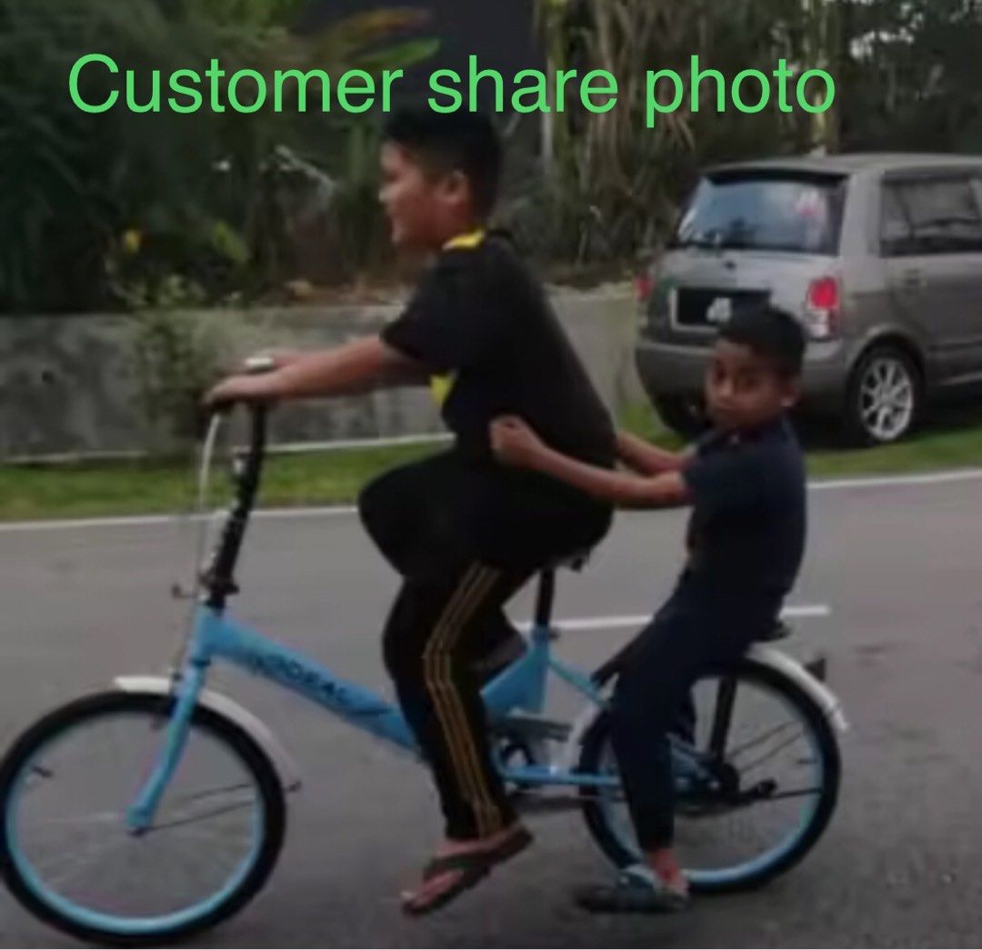 Foldable bicycle (Category: Bicycles) located in Singapore. Submitted by bccat (Listing ID 1410176513, Image 8). Description: Foldable bicycle cheapest in the market Wheel size 20 inch Bike Frame Size 20 inch Max weight 80kg Colour white Comes with bell Comes with backseat Comes with side kick stand Chat for more info 🚚 Merry Christmas! 🎄 🎁 .