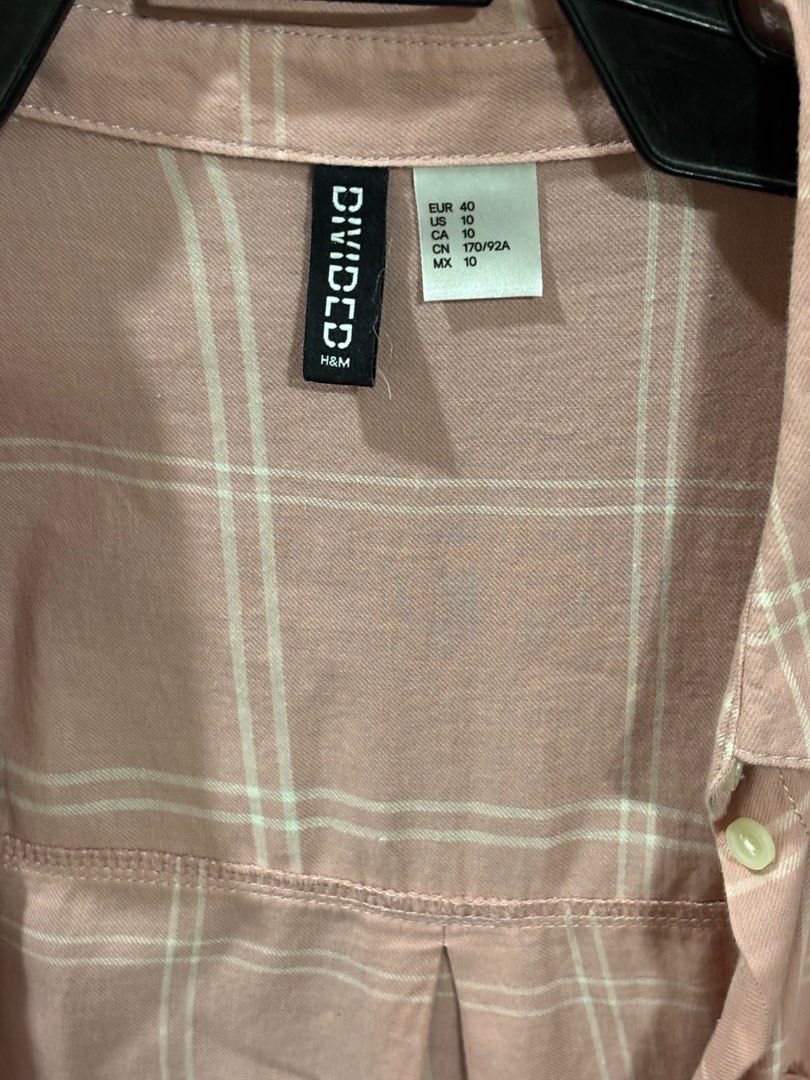 H&M Divided Pink Plaid Shirt (Category: Shirts) located in Manila. Submitted by angeeee222 (Listing ID 1410279667, Image 2). Description: .