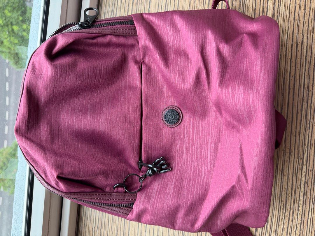 Kipling backpack (Category: Backpacks) located in Singapore. Submitted by alicia_lee (Listing ID 1410199627, Image 1). Description: Almost perfect condition .