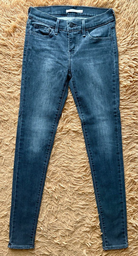 Levi's 710 Super Skinny Jeans (Category: Jeans) located in Cavite. Submitted by SOLEBEN (Listing ID 1410265373, Image 1). Description: Levis 710 Super Skinny Jeans Black Wash W26-28 600.00.
