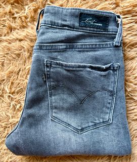 (Category: ) located in . Submitted by SOLEBEN (Listing ID 1410211437, Image 1). Description: .