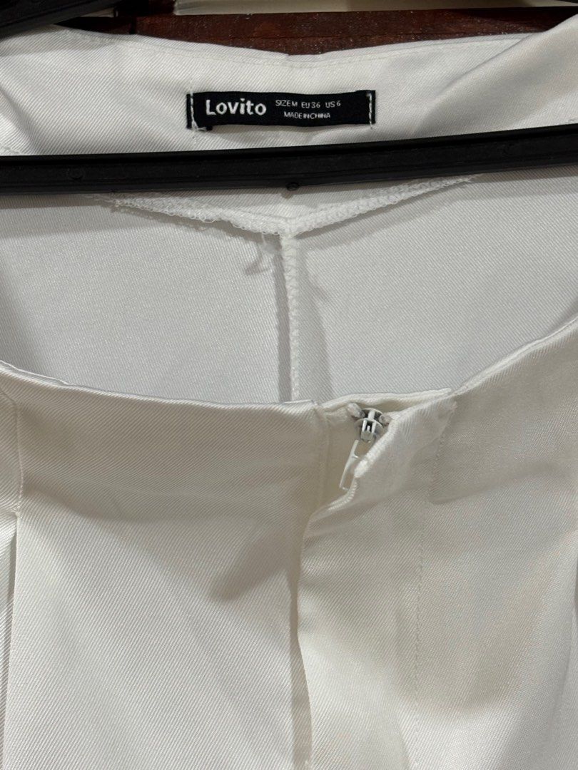 Lovito Women Casual Plain Pleated Pants (Category: Other Bottoms) located in Manila. Submitted by angeeee222 (Listing ID 1410277924, Image 2). Description: .