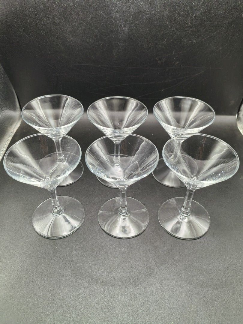 Martini Glass Set of 6 (Category: Other Kitchenware & Tableware) located in Cebu City. Submitted by dudes_villanueva (Listing ID 1410339499, Image 2). Description: Martini Glass Set of 6 📌In excellent condition Diameter: 3 in Height: 4 in.