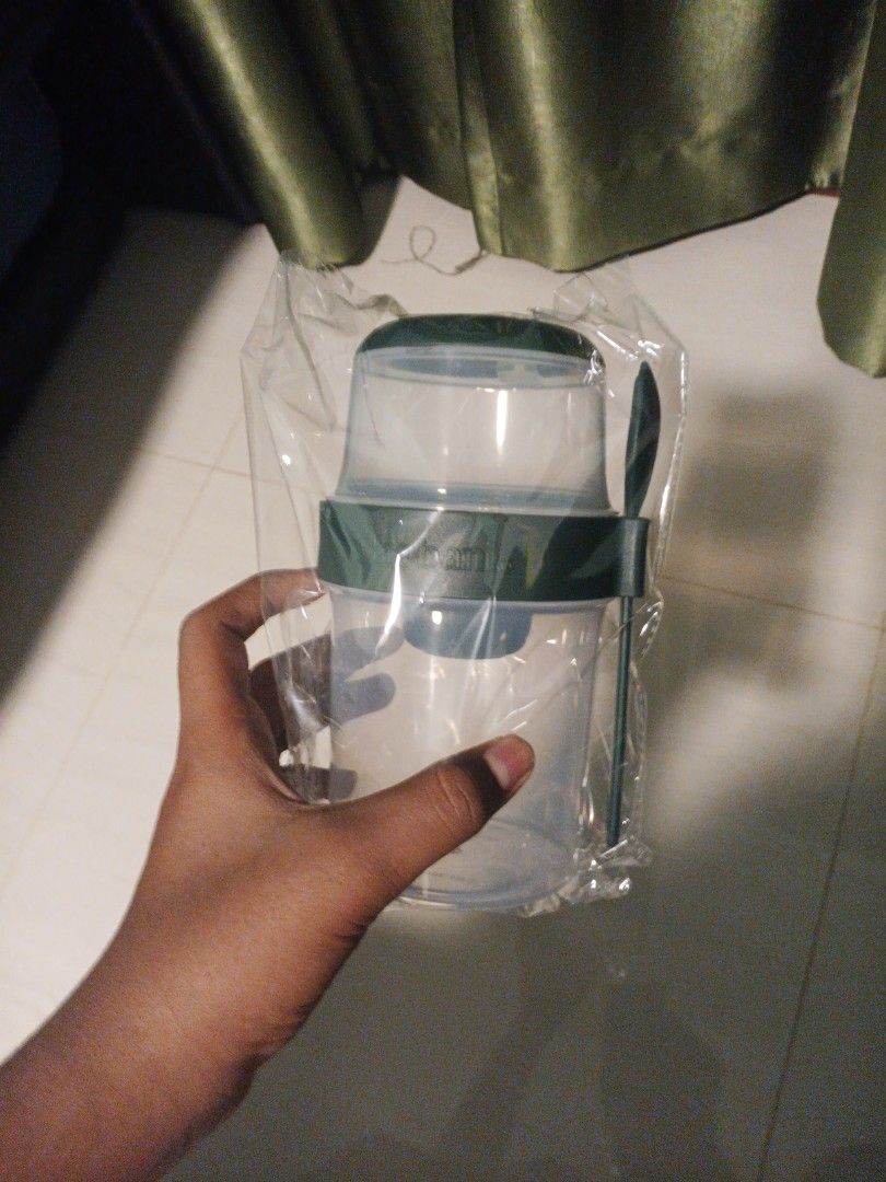 New lunchBox with Spoon - Green458780912450293761