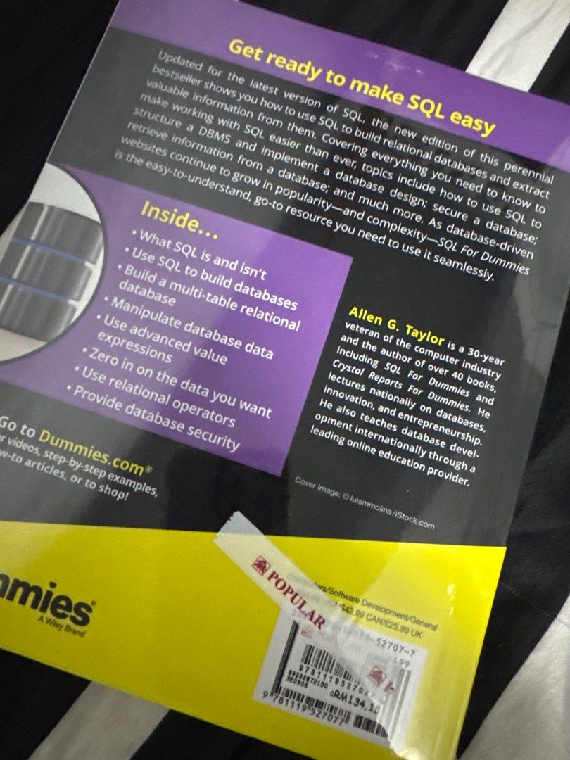 [NEW][SEALED] Trading, HTML/CSS/JavaScript, SQL - Dummies Books (Category: Textbooks) located in Kuala Lumpur. Submitted by ombakslatan (Listing ID 1410266459, Image 2). Description: SQL & TRADING SOLD HTML AVAILABLE Harga sebenar boleh refer pic COD KL/PJ/N9 Postage available Nego till letgo.