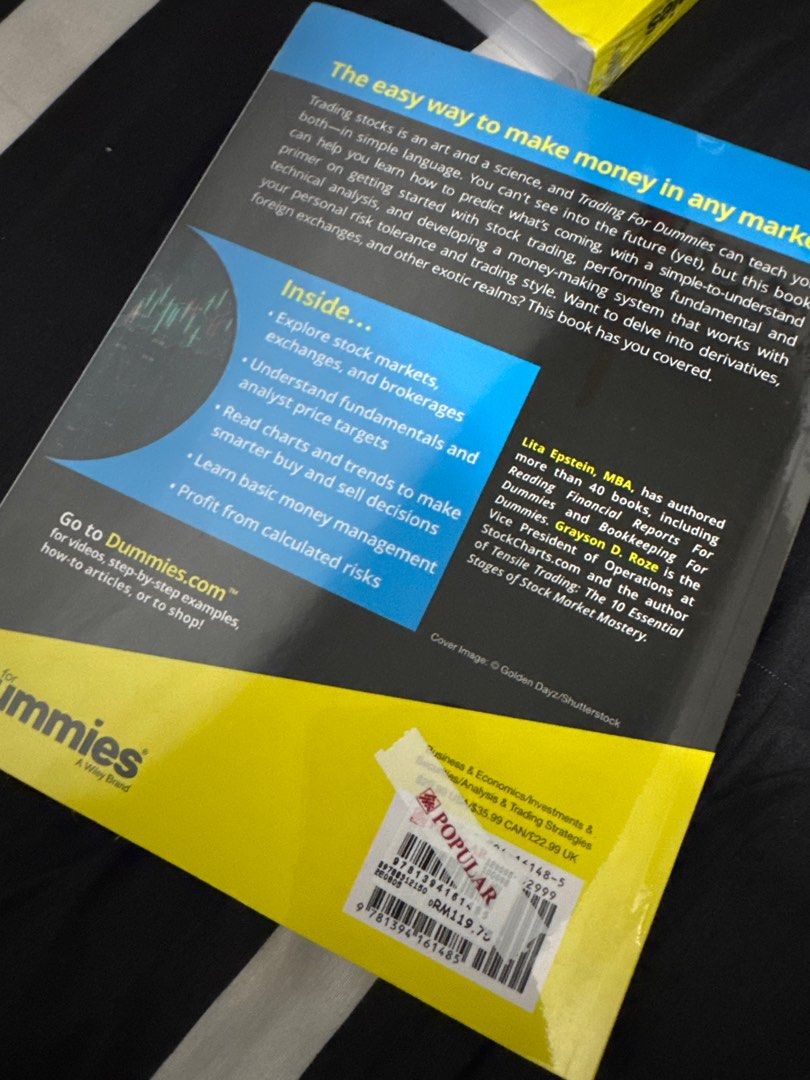 [NEW][SEALED] Trading, HTML/CSS/JavaScript, SQL - Dummies Books (Category: Textbooks) located in Kuala Lumpur. Submitted by ombakslatan (Listing ID 1410266459, Image 3). Description: SQL & TRADING SOLD HTML AVAILABLE Harga sebenar boleh refer pic COD KL/PJ/N9 Postage available Nego till letgo.