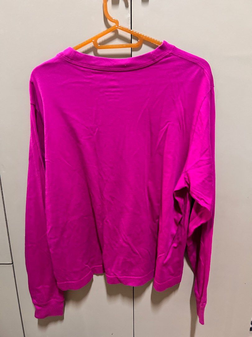 Nike sweater (Category: Coats, Jackets and Outerwear) located in Binan City. Submitted by bellashops (Listing ID 1410231895, Image 2). Description: Kids XL on tag but fits medium to large frame .