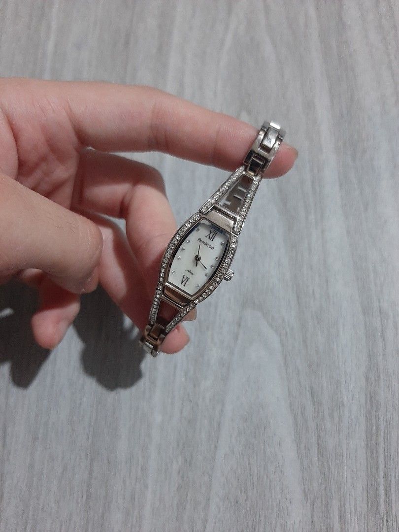 Original Armitron Now Classic Ladies Watch (Category: Women's Watches) located in Mandaluyong City. Submitted by time_machine28 (Listing ID 1410328216, Image 1). Description: SALE... SALE... SALE SALE... SALE... SALE 1,860 pesos only original / legit preloved watch only no issues MOP dial silver tone 9/10 condition srp 5.5k size 18mm fits up to 7 inches wrist mandaluyong here 0995 150 9289 mop: BDO or gcash courier: lbc, jnt, or lalamove dm me.