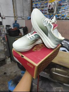 (Category: ) located in . Submitted by damaxstore (Listing ID 1410209931, Image 1). Description: .