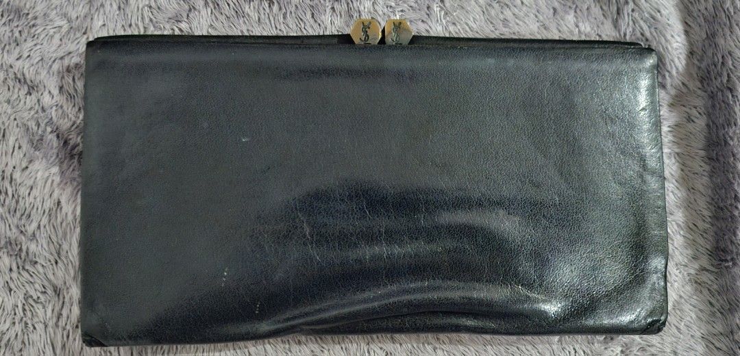 Original Vintage YSL long wallet (Category: Luxury Bags & Wallets) located in Alburquerque. Submitted by parchiracollection (Listing ID 1410282851, Image 2). Description: *Bought 2nd hand *Guaranteed original *plus SF *Please check detailed pictures before purchasing * This is a second-hand item, kaya wag po mag expect na BAGO *no to low ballers. The discounted price I'll give is the final price. *NO COD, NO COP, NO $h0p€€ CHECK OUT *MOP: GCASH *