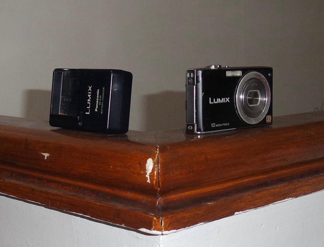 Panasonic Lumix DMC-FX35 (Category: Cameras) located in Manila. Submitted by 101525 (Listing ID 1410299037, Image 1). Description: Panasonic Lumix DMC-FX35 Conditions: - Functional - Ready to use - Clear LCD - Clean lens - Working flash - With battery -Battery Charger (Lumix Panasonic DE-A39) - 10 megapixels - Uses SD card (not inlcuded) Please search the net for other specs. Issues: - Has minor scratches -japanese menu (easy to navigate).