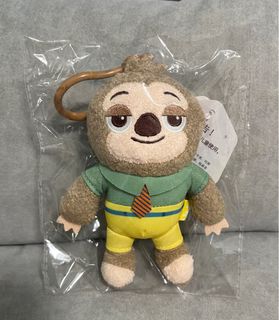 ‼️ZOOTOPIA 優獸大都會 🦥 樹懶毛公仔(未剪牌) #Zootopia, 興趣及遊戲, 玩具 & 遊戲類 - Carousell