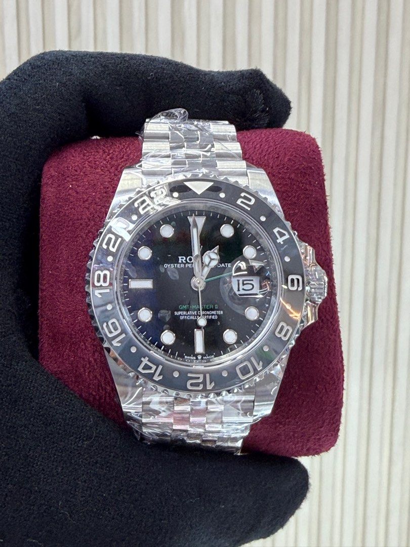 Rolex gmt master 2 bruce wayne 126710grnr 2026 (Category: Luxury Watches) located in San Juan City. Submitted by ajtswisswatches (Listing ID 1410322886, Image 1). Description: Rolex GMT Master II “Bruce Wayne” Ref: 126710GRNR Bracelet: jubilee steel Year purchased: Fresh Date Year; 2026 Foreign AD Complete Set: Box, Manual, Warranty card,green tag. Condition: Brand New 10/10 Complete set Open for Authentication Money back Php | 1,265,000 Dm for i