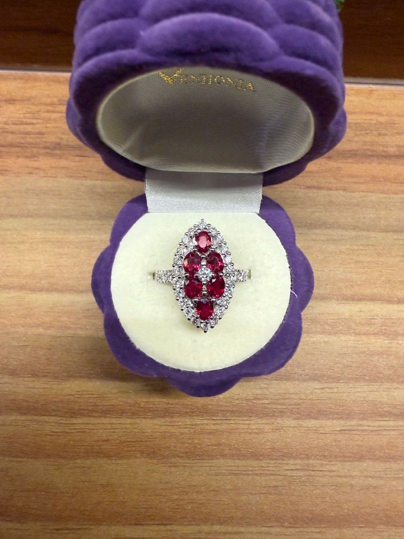 Ruby ring (Category: Rings) located in Singapore. Submitted by 846731 (Listing ID 1410323555, Image 1). Description: Burma origin .