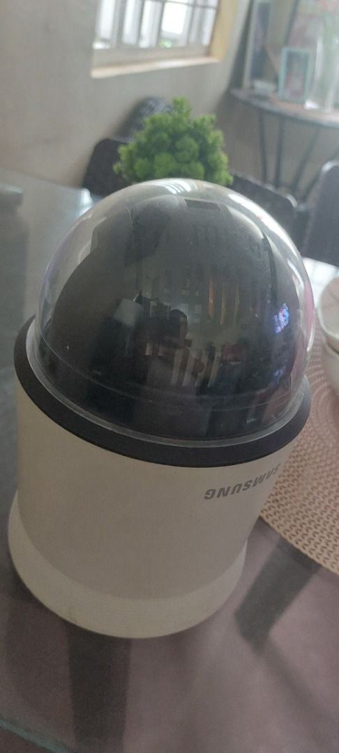 Samsung SNP-6320 PTZ (Category: Security Systems & CCTV Cameras) located in Caloocan City. Submitted by jatrix (Listing ID 1410322935, Image 2). Description: Baka po may gusto makinis pa po galing lang sa pullout. 12k na lang po. Pwede nyo check orig price nyan. .