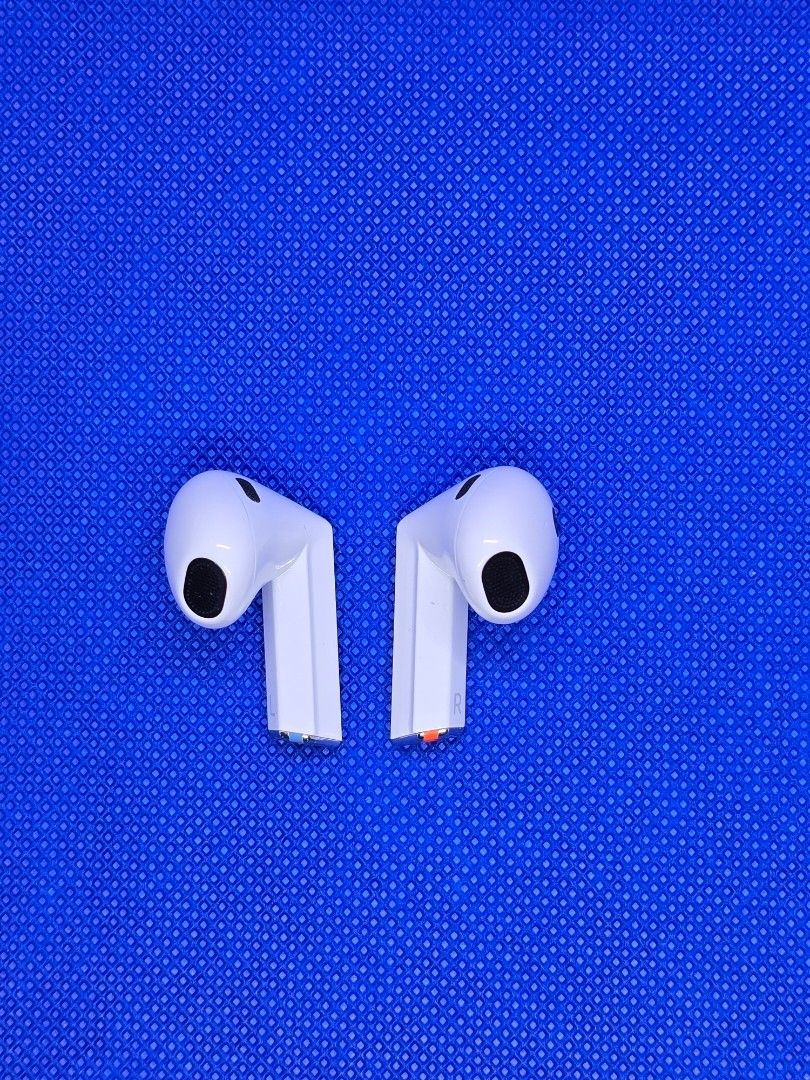 Samsung Wireless Earbuds64763639052163115