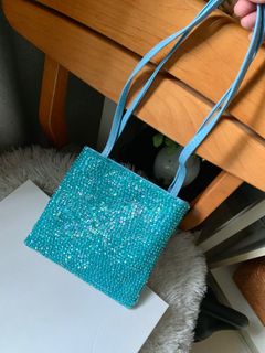 (Category: ) located in . Submitted by iloveyou_preloved (Listing ID 1410275449, Image 1). Description: .