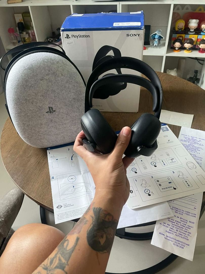 Sony PlayStation Pulse 3D Wireless Headset (Category: Headphones & Headsets) located in Manila. Submitted by kentan36 (Listing ID 1410208717, Image 3). Description: RUSH FOR SALE! Pulse Elite 3D Headset 7,500php ONLY (negotiable) -complete with receipt -used only twice (airport) - no issues - perfect condition Can do swap must have higher swapping value to anything. RFS, looking to upgrade. QC Area but can do shipping (sagot nyo po)..