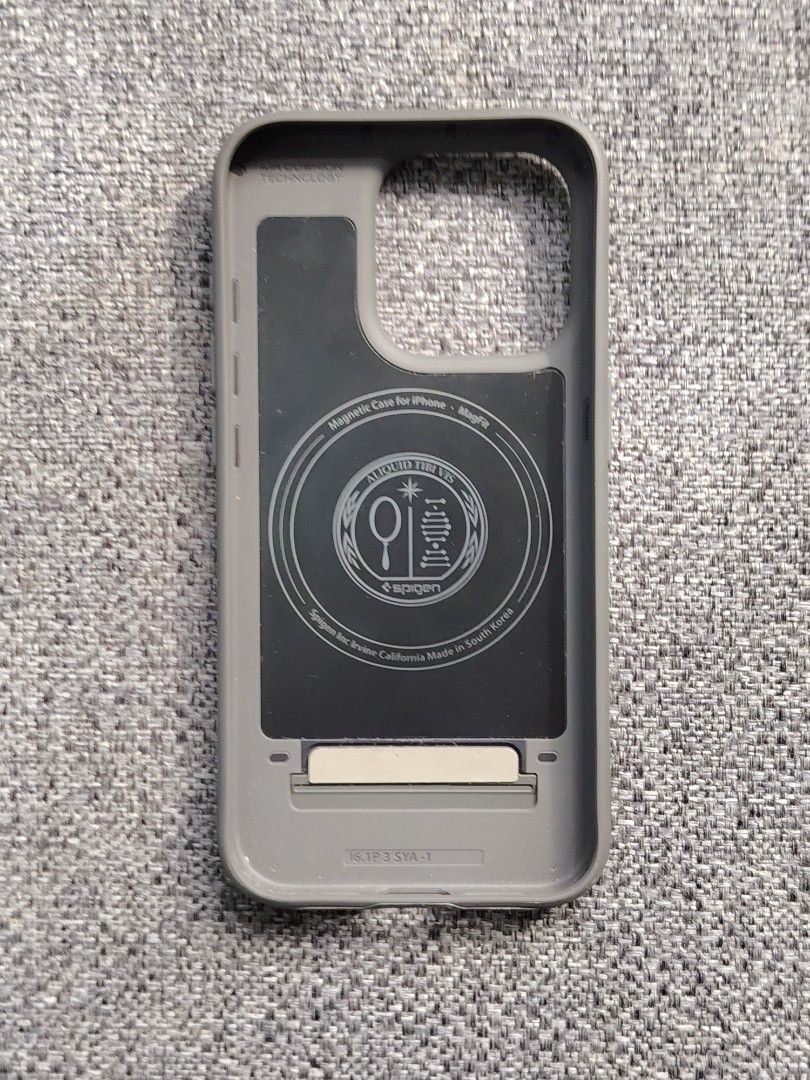 Spigen Case for IPhone 15 Pro (Category: Cases & Sleeves) located in Pasig City. Submitted by ciarascloset (Listing ID 1410230378, Image 3). Description: Compatible Device: iPhone 15 Pro Type: Phone Case Condition: Lightly Used Usage: backup case Flaws: minor scratches Brand: Spigen Description: Functional mobile case in good condition. Lightly used or kept as a spare. Ideal for buyers looking for affordable protection without paying full retail 