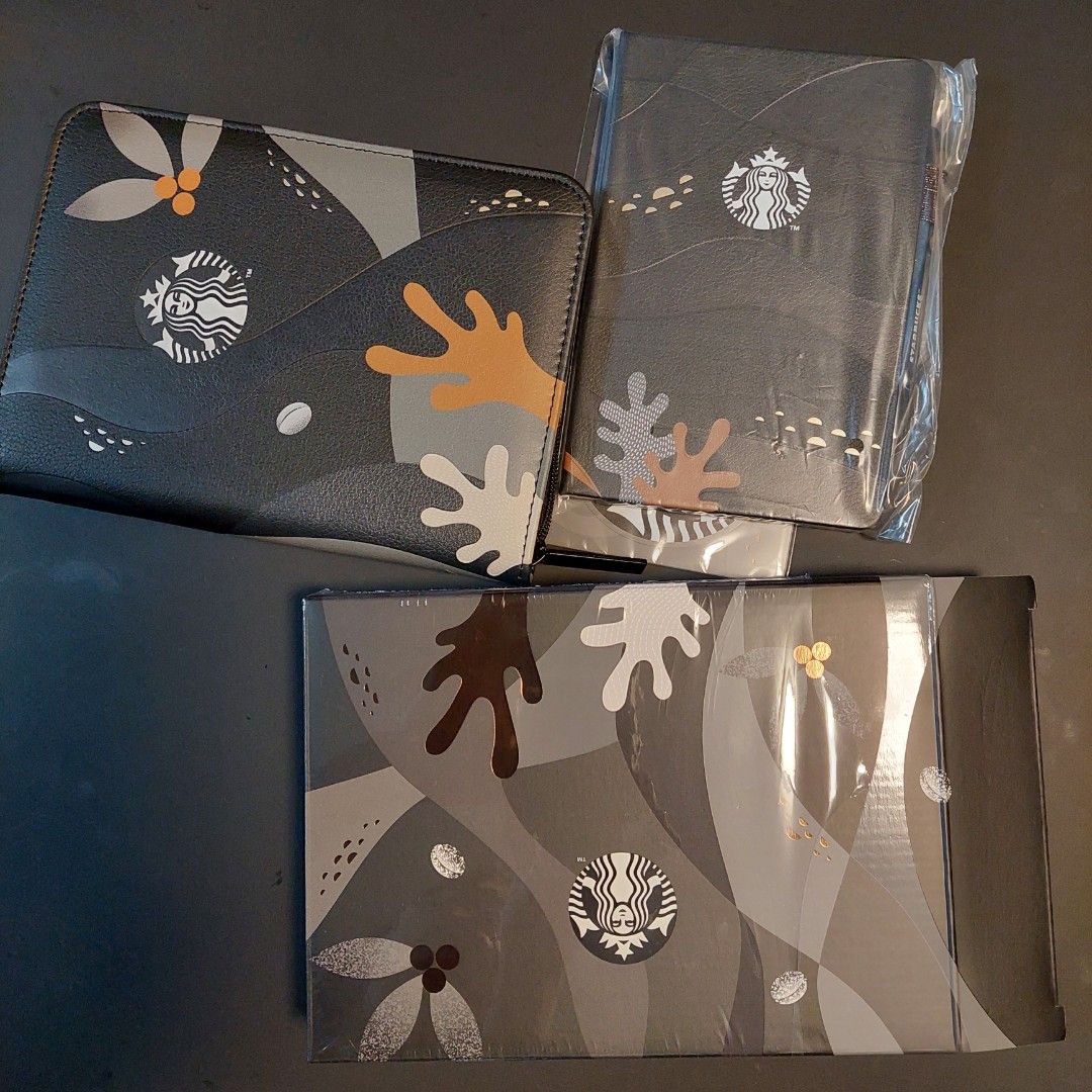 Starbucks Planner 2026 (Category: Stationery & School Supplies) located in San Jose del Monte. Submitted by ms.key (Listing ID 1410303840, Image 3). Description: ✨ Brand: Starbucks 📆 Year: 2026 (Traditions Collection) 📦 Includes planner, leather carrier, pen 📌 Authentic PH release (redeemed originally from Starbucks Philippines) 📍 Perfect collectible / gift / planner for school/work 📦 Condition:NEW 📍 Shipping: LBC/J&T 📱 kindly message me f