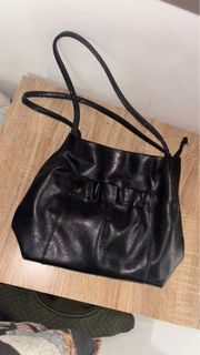 (Kategori: ) berada di . Dikirim oleh levi___ (ID iklan 1410290260, Gambar 1). Deskripsi: .