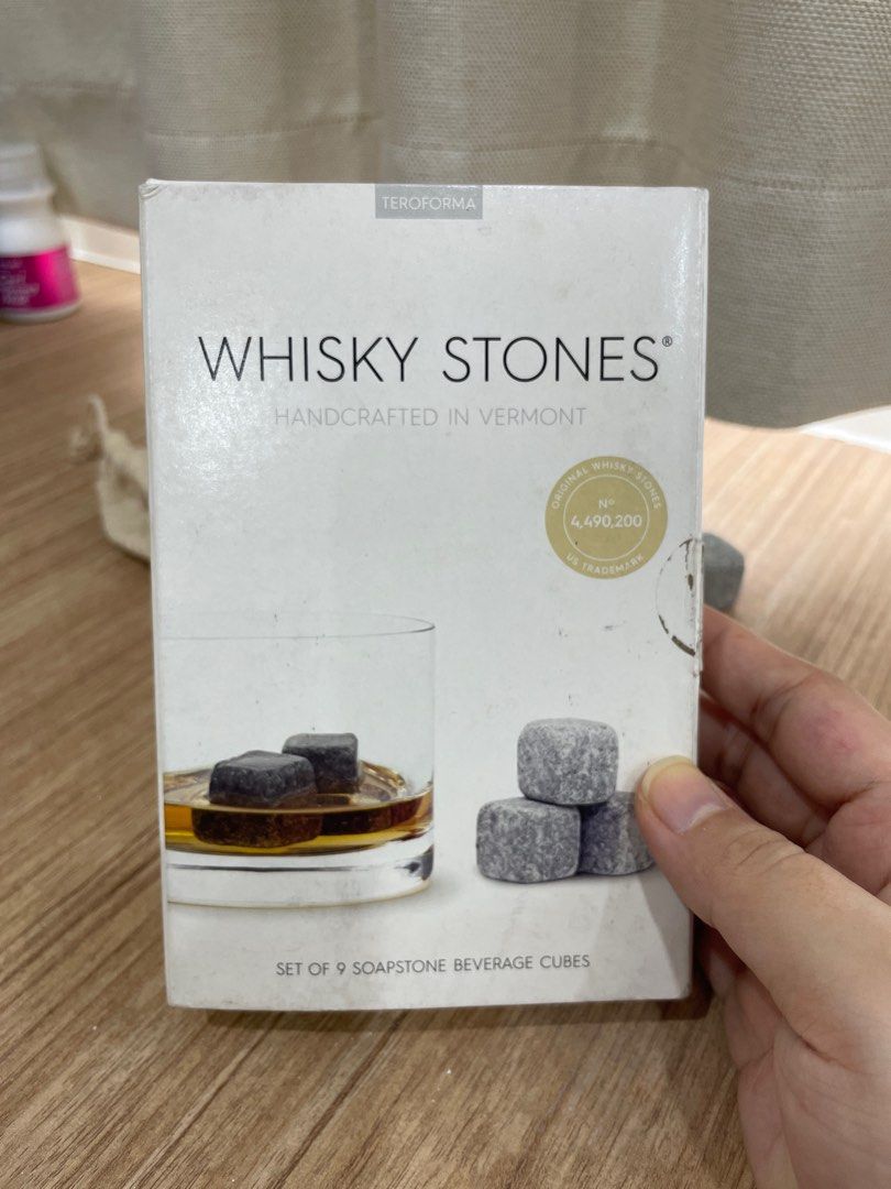 Teroforma Whiskey Stones (Category: Other Food & Drinks) located in Pasig City. Submitted by bcab93 (Listing ID 1410190306, Image 3). Description: Set of 9 natural stone cubes made to cool down spirits like whisky without diluting. Specifically designed not to react with water, alcohols, detergents or mild acids and will not scratch your glassware..