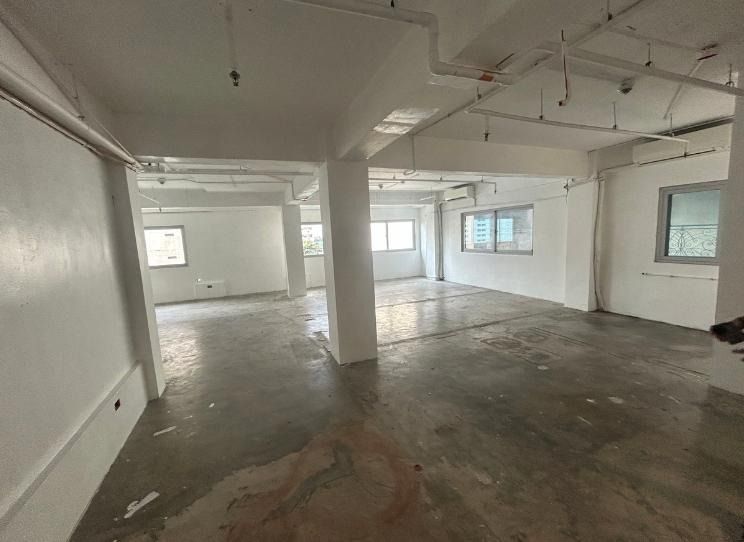 The Ignacia Place | Office Space For Rent - #9455 (Category: Commercial) located in Makati City. Submitted by everbrightph_09171681688 (Listing ID 1410195551, Image 2). Description: ERE Code: 9455 Unit Details: Office space FA: 88 sqm Semi Fitted Property Features: Easy access to public transportation Accessible to Quezon Avenue, Edsa, Scout area Centrally located near to many commercial establishments and banking commercials Asking Price: Php 70