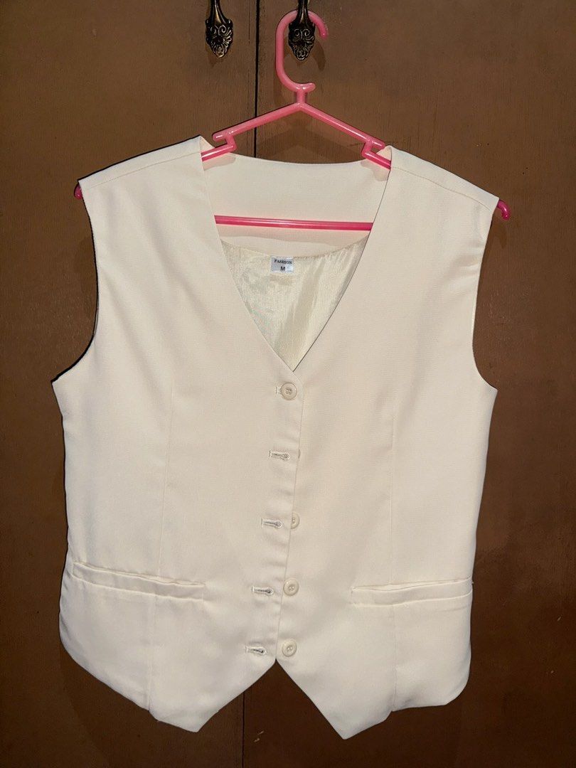 Waistcoat Vest with Adjustable Back Belt (Category: Sleeveless) located in Makati City. Submitted by patfindss (Listing ID 1410352342, Image 1). Description: Size Medium Color Cream 📍Taguig City.
