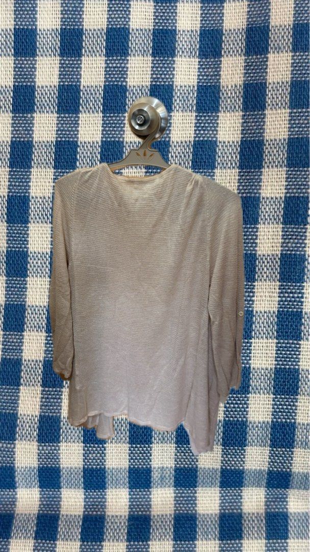 Women Cardigan (Category: Coats, Jackets and Outerwear) located in Manila. Submitted by prelovedtops4_149php (Listing ID 1410254165, Image 2). Description: For outer wear for formal/casual occassions. Used once.